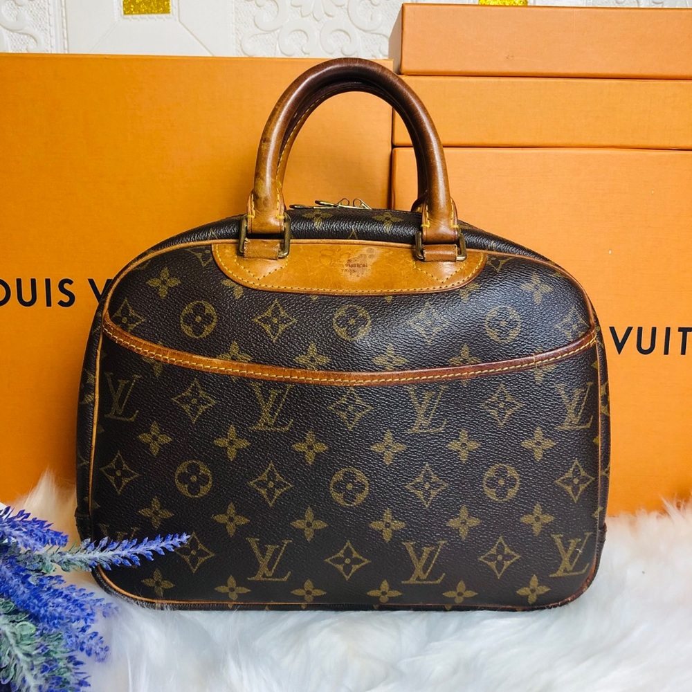 🎈Auth Louis Vuitton Monogram Trouville Tote Bag🎁